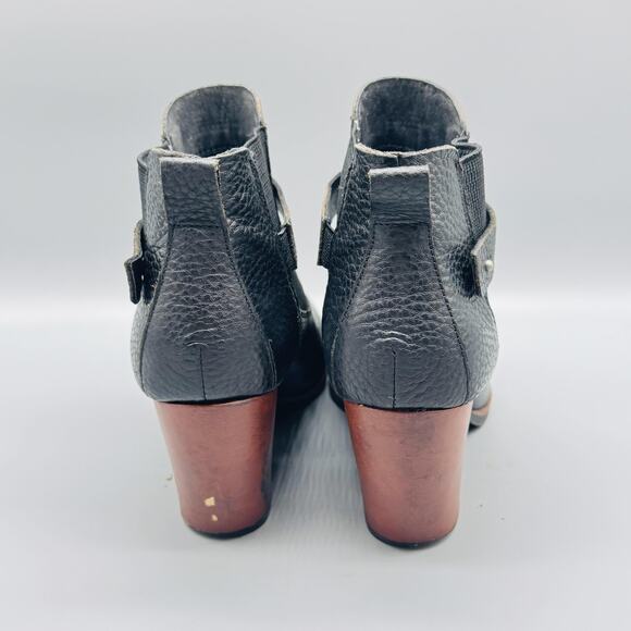 Korks Boots Womens 10 Black Pebbled Leather Ease Ankle Booties Strap Block Heel - Picture 7 of 13